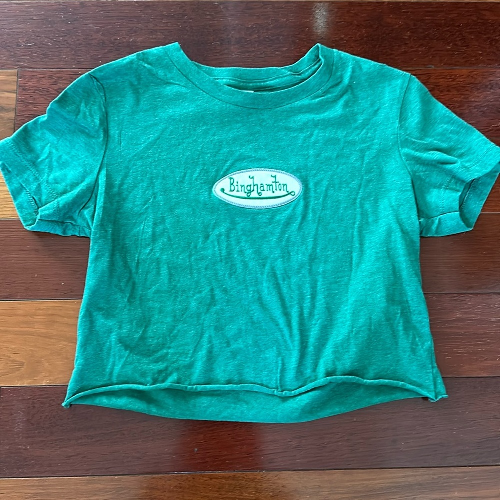 Binghamton crop tee. NWOT. Size S.